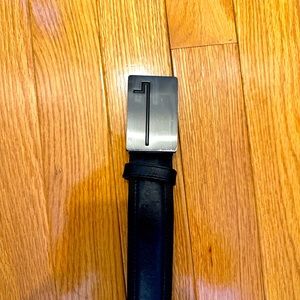 Tumi Men’s Ballistic Nylon and Black Leather Belt Size 34